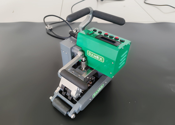 Συγκολλητής γεωμεμβράνης HDPE 1.0-4.0mm Hot Wedge CX700 Πλήρης Ισχύς 2400W