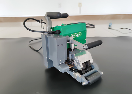 Συγκολλητής γεωμεμβράνης HDPE 1.0-4.0mm Hot Wedge CX700 Πλήρης Ισχύς 2400W