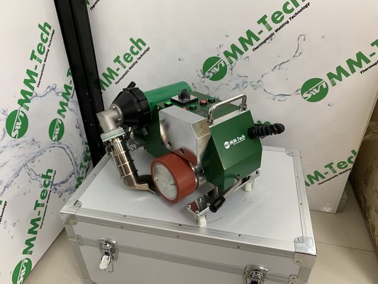 Συγκολλητής μουσαμά PVC με μηχανή συγκόλλησης θερμού αέρα SWT-UME HDPE Banner