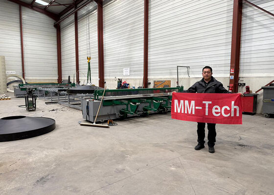 SWT-PH4000 Machine de soudage par joint de tôles pour la fabrication de réservoirs en PEHD en usine en France