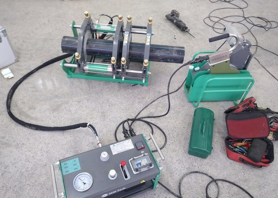 Καυτός κοινός οξυγονοκολλητής 2.3kw τήξης άκρης φλαντζών τομέων σωλήνων pe